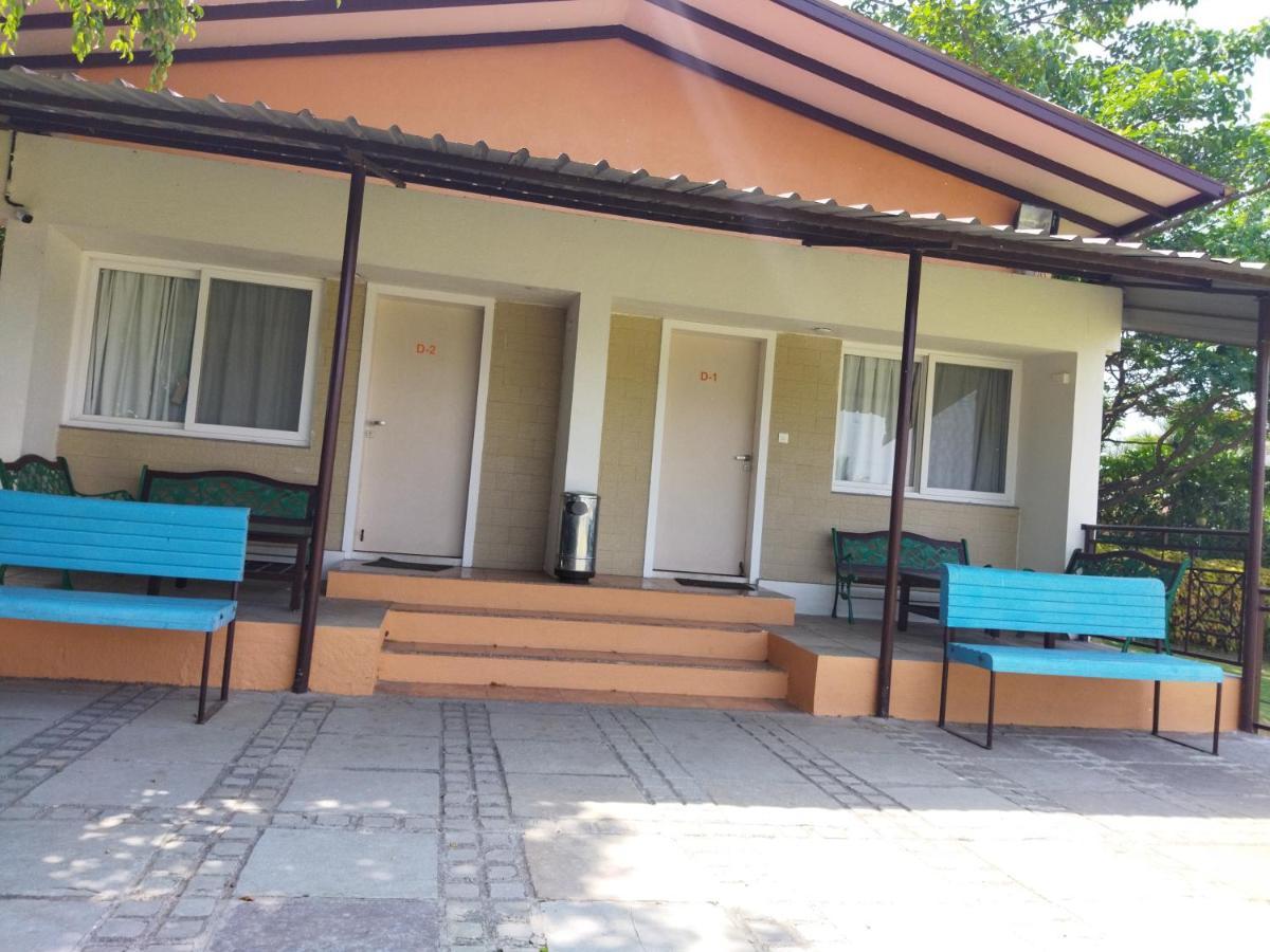 Savana Lake Resort Nashik Exterior foto
