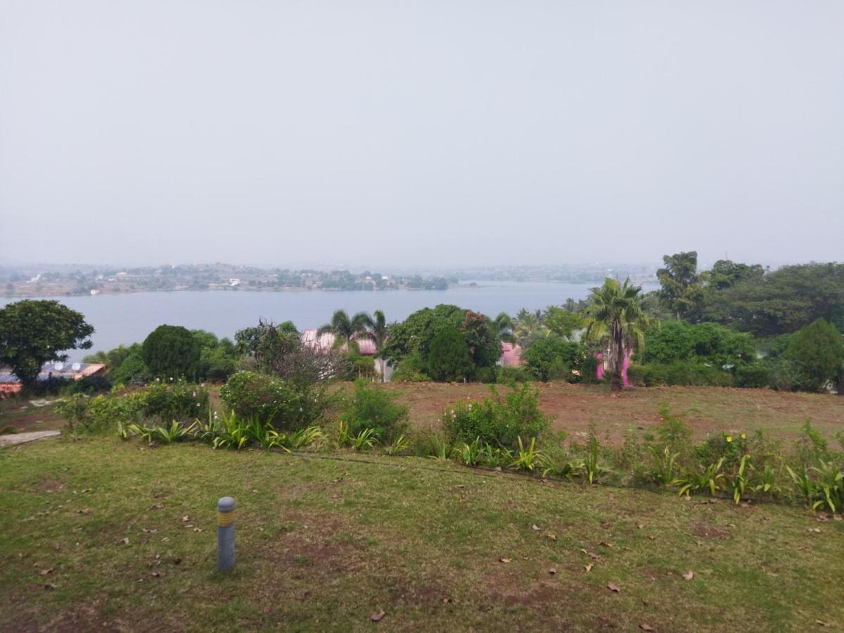 Savana Lake Resort Nashik Exterior foto